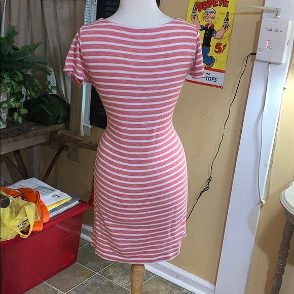 Vineyard vines dress - Picture 3 of 4